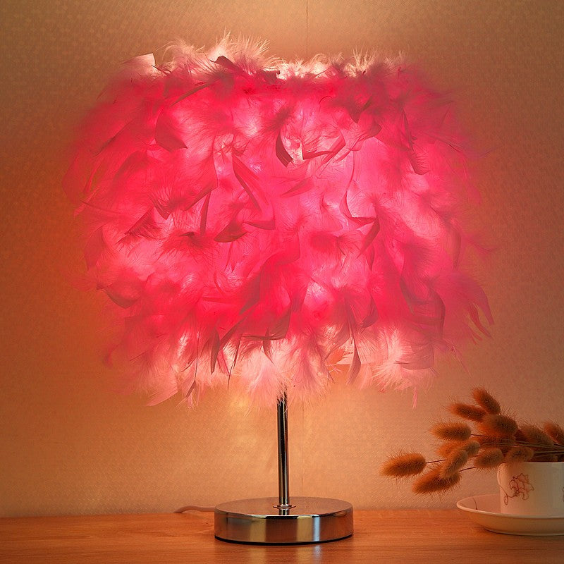 cute-feather-night-light-7_01da90a1-35be-4dd4-816e-8fe42de51975.jpg