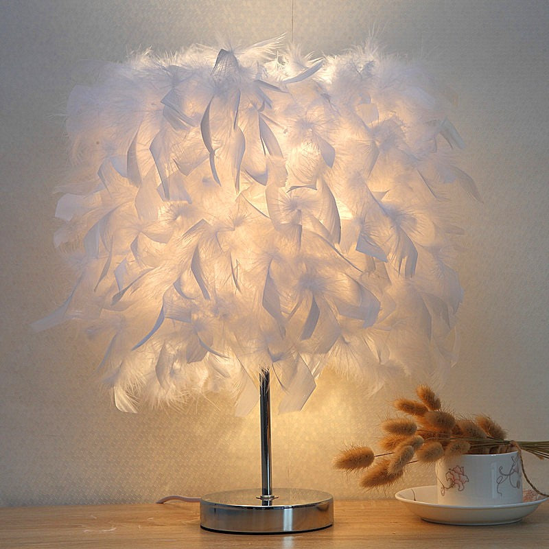 cute-feather-night-light-4_8d05ef93-86d9-4209-927c-bd9a1df2cb3c.jpg