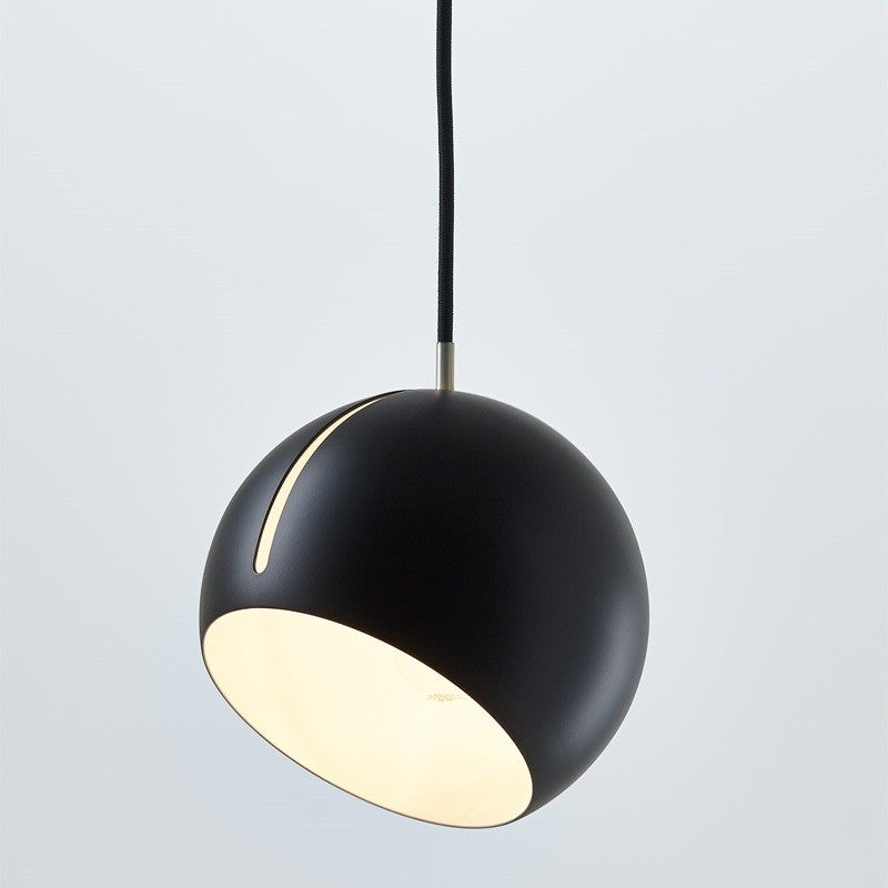 modern-minimalist-ball-pendant-2_b26ec3fd-a8f9-4c12-b18d-5b3b2a63f9b9.jpg